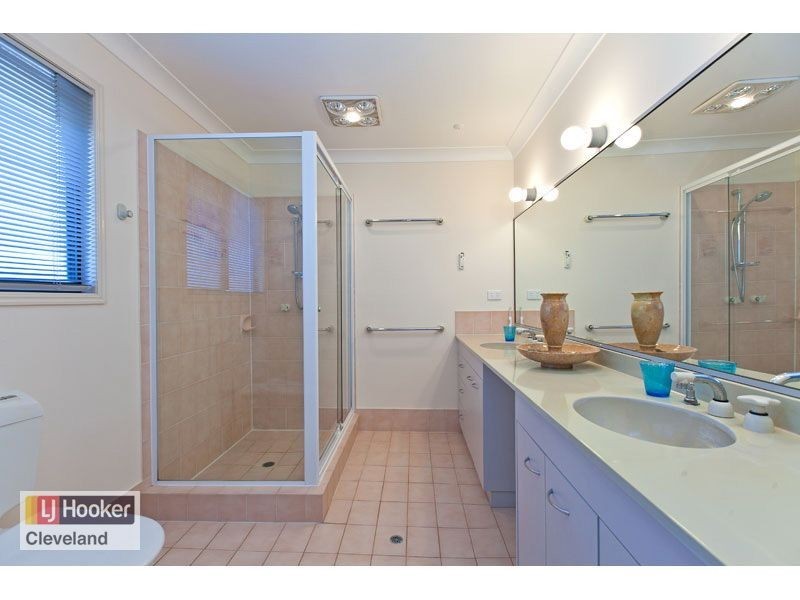 2 Falcon Avenue, Thornlands QLD 4164