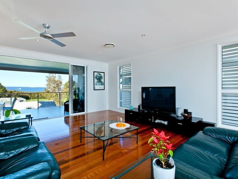 135 Passage Street, Cleveland QLD 4163