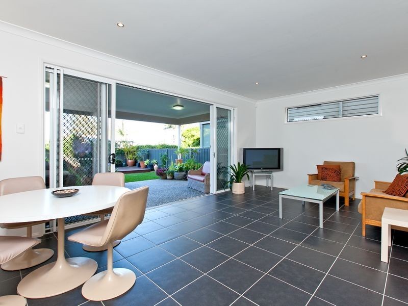 135 Passage Street, Cleveland QLD 4163