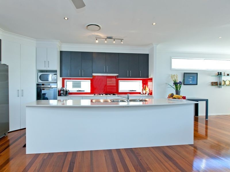 135 Passage Street, Cleveland QLD 4163