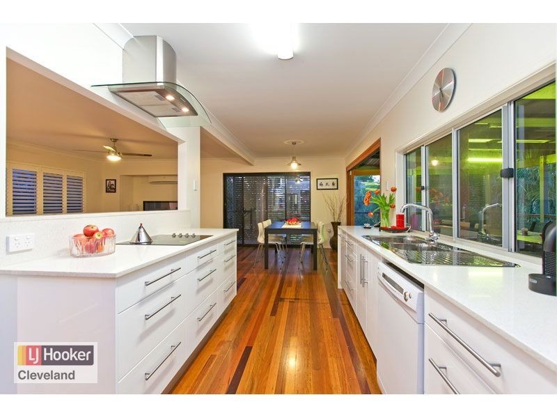 2 Court Street, Ormiston QLD 4160