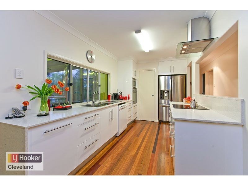 2 Court Street, Ormiston QLD 4160