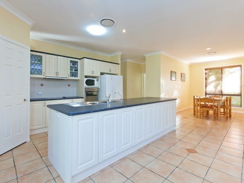 7 Darcelle Place, Ormiston QLD 4160