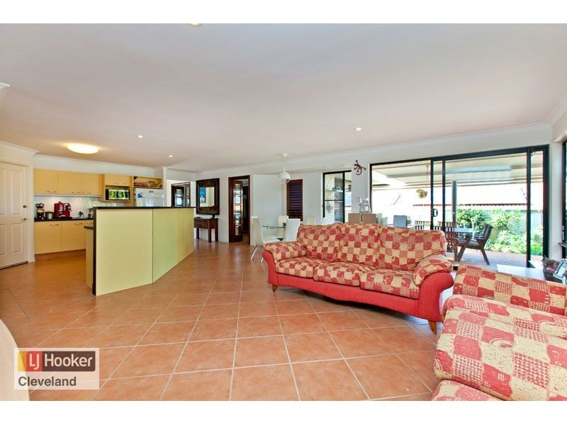 28 Daydream Street, Redland Bay QLD 4165