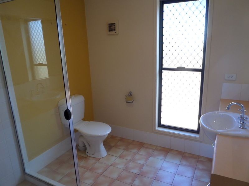 2 Jonbar Court, Thornlands QLD 4164