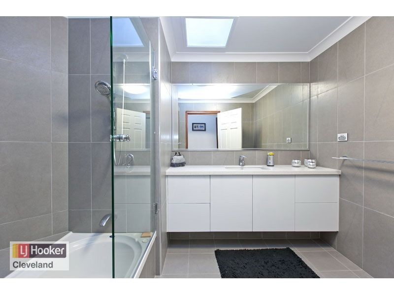 32 Plymouth Court, Raby Bay QLD 4163