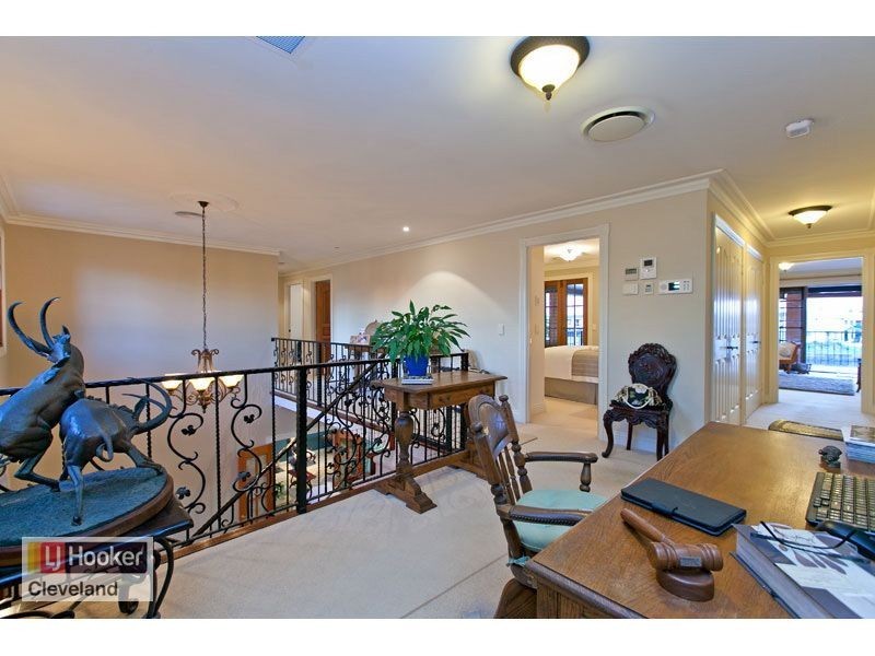 17 Sternlight Court, Raby Bay QLD 4163