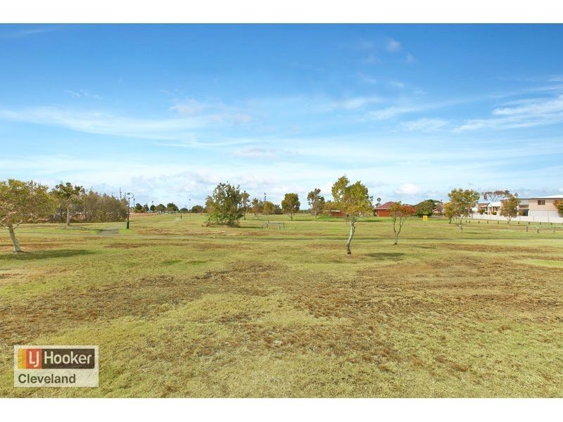 19 Raby Bay Blvd, Raby Bay QLD 4163