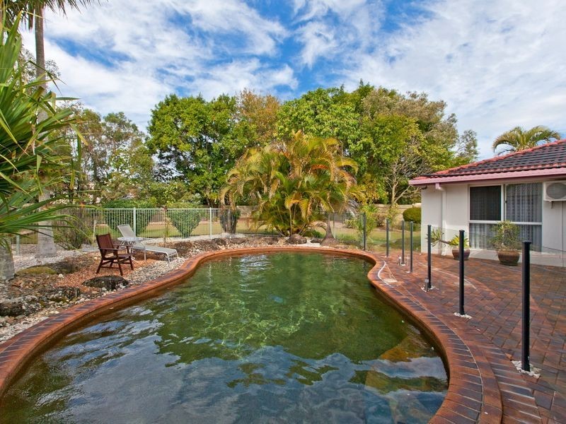 10 Plover Drive, Thornlands QLD 4164