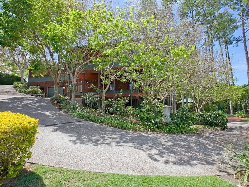 233 Main Road, Wellington Point QLD 4160