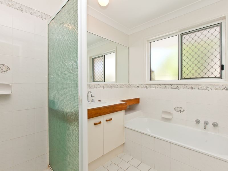 16 Grosvenor Court, Wellington Point QLD 4160