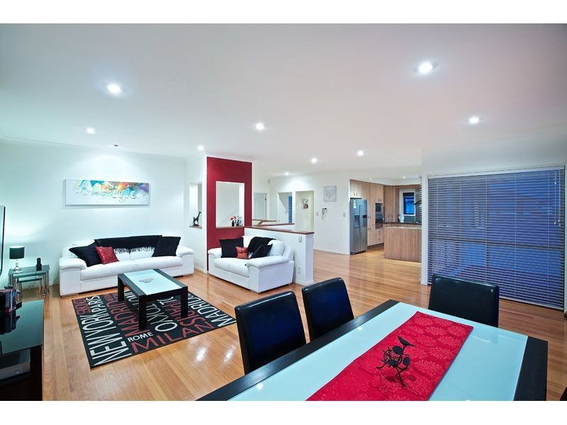 11 Baylink Drive, Redland Bay QLD 4165