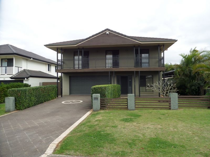 32 Kimbolton Drive, Redland Bay QLD 4165