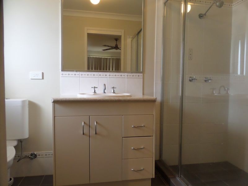 32 Kimbolton Drive, Redland Bay QLD 4165