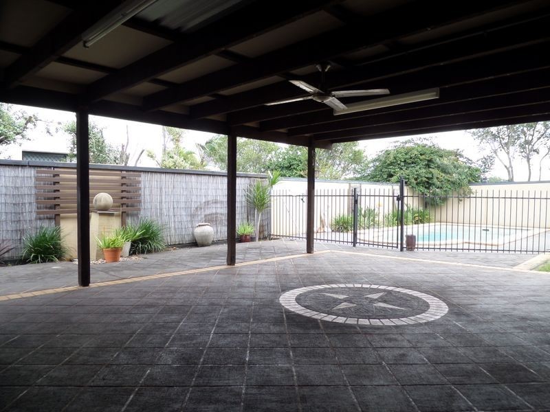 32 Kimbolton Drive, Redland Bay QLD 4165