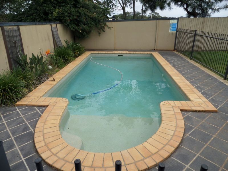32 Kimbolton Drive, Redland Bay QLD 4165