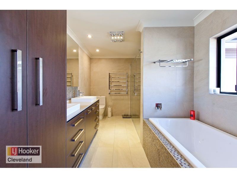 1752 Mt Gravatt Capalaba Road, Chandler QLD 4155