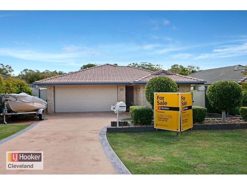 19 Spinnaker Circuit, Redland Bay QLD 4165
