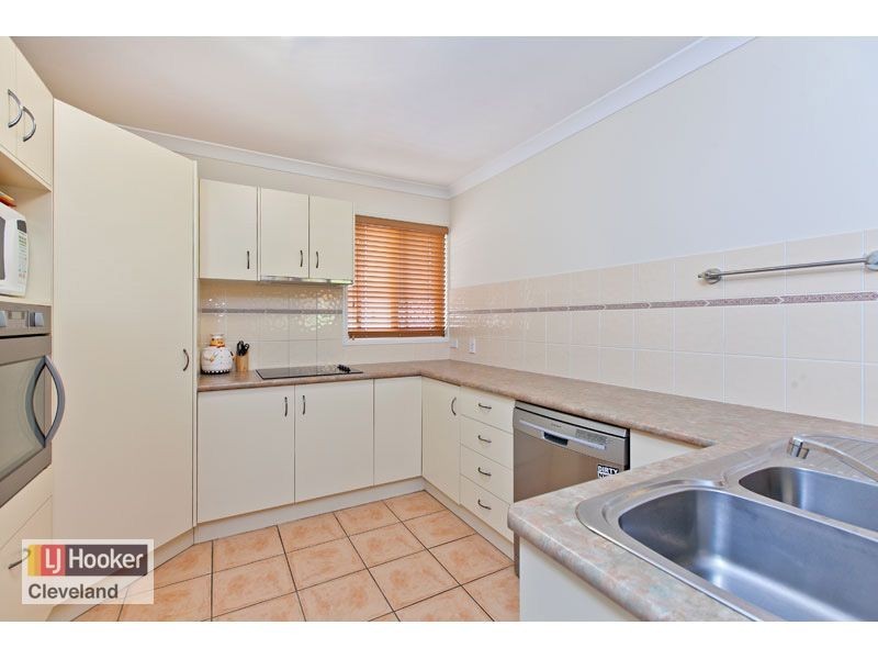 19 Spinnaker Circuit, Redland Bay QLD 4165