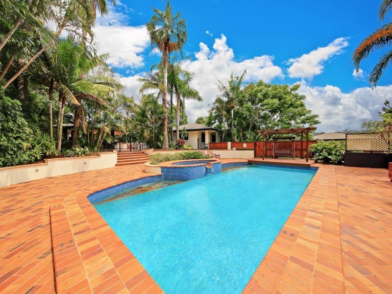 67 School Of Arts Road, Redland Bay QLD 4165