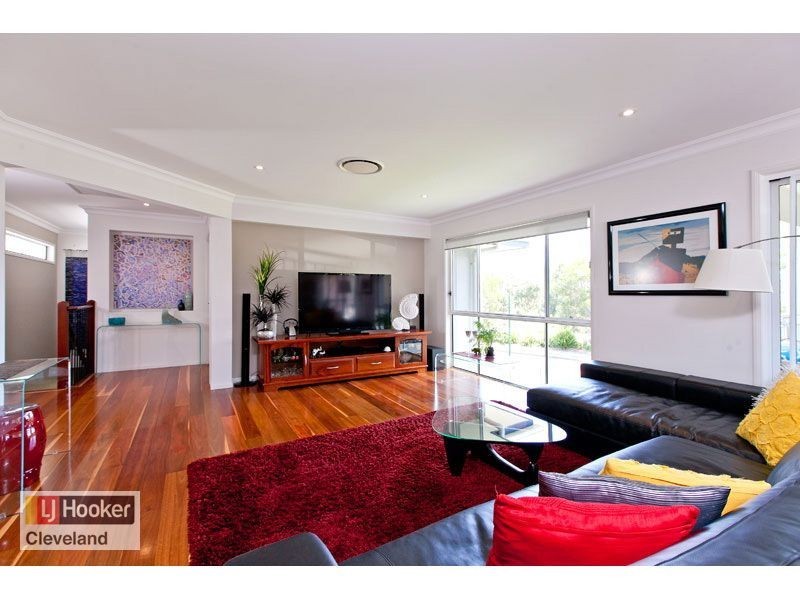 2 Seaspray Street, Thornlands QLD 4164