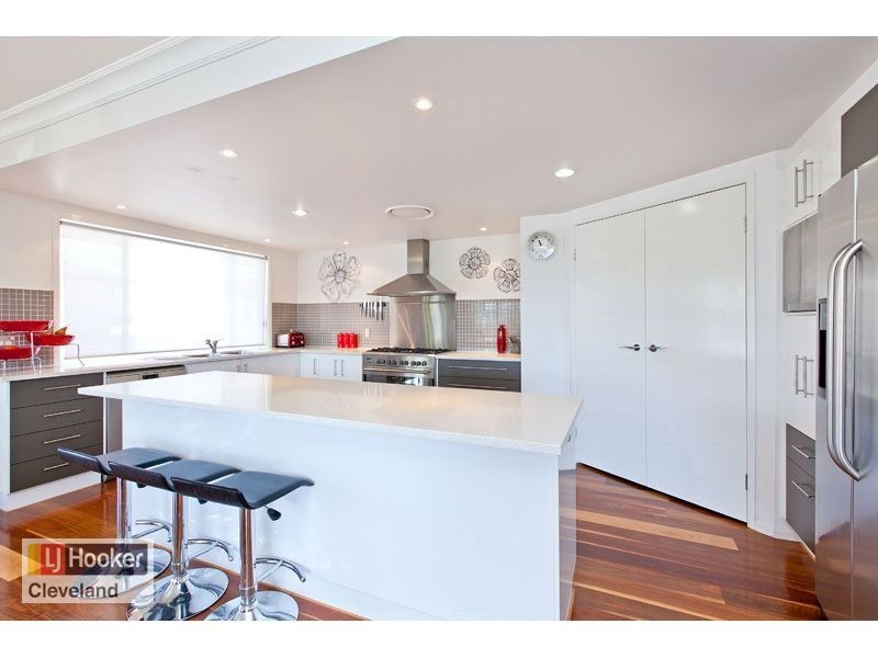 2 Seaspray Street, Thornlands QLD 4164