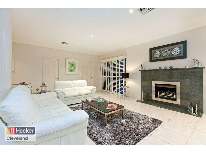 85 Masthead Drive, Raby Bay QLD 4163
