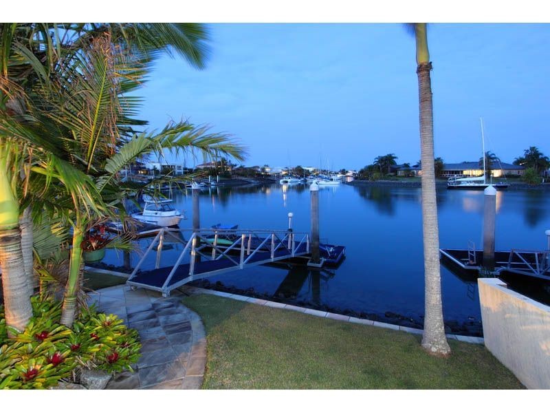 61 Masthead Drive, Raby Bay QLD 4163