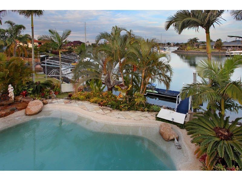 61 Masthead Drive, Raby Bay QLD 4163