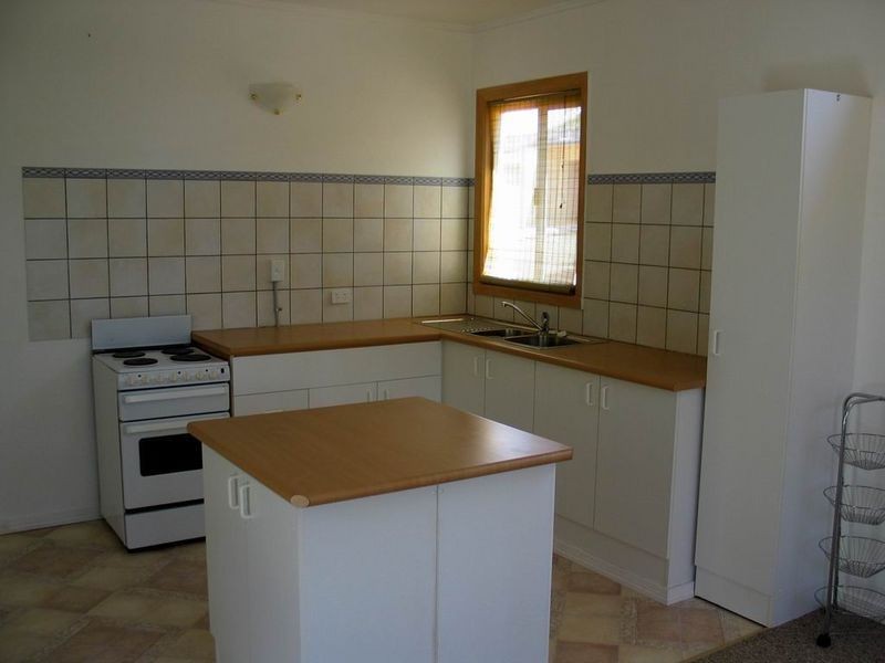 1/2 Moore Street, Victoria Point QLD 4165