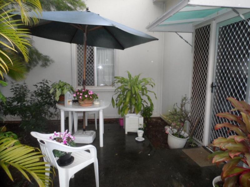 1/2 Moore Street, Victoria Point QLD 4165