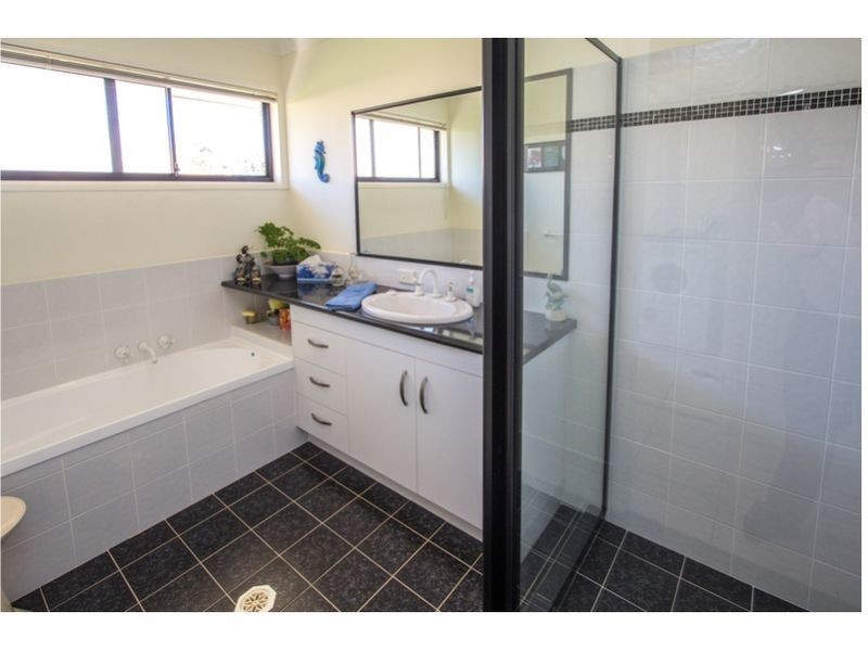 9 Bahr Place, Wellington Point QLD 4160