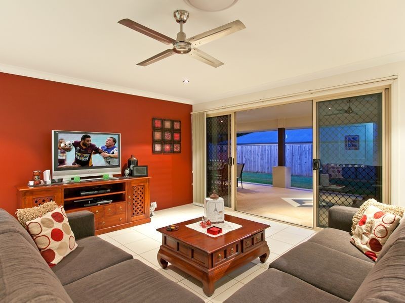 29 Denham Blvd, Redland Bay QLD 4165