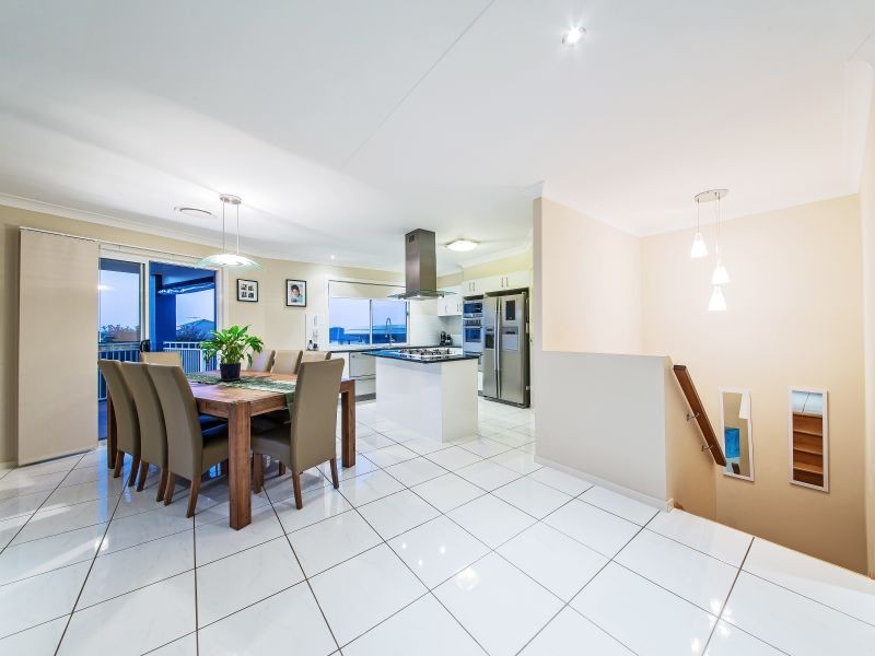 38 Huntly Place, Redland Bay QLD 4165