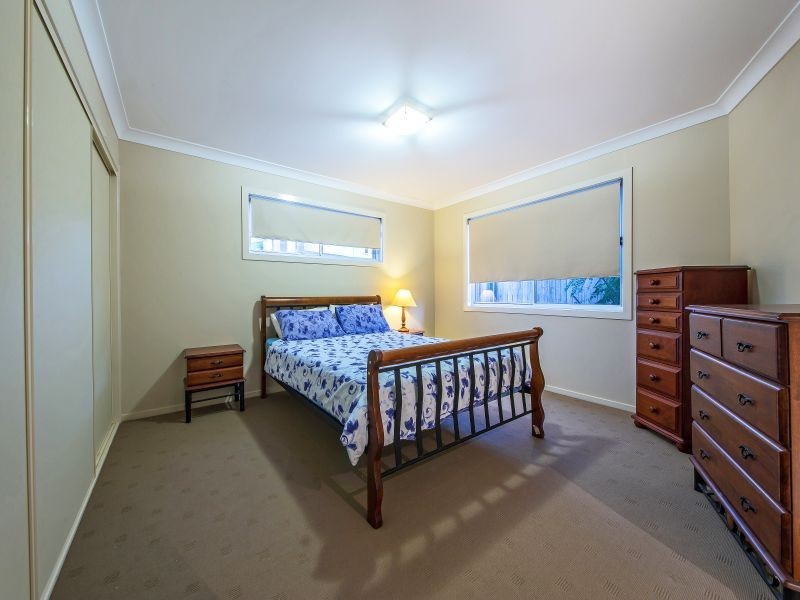 38 Huntly Place, Redland Bay QLD 4165