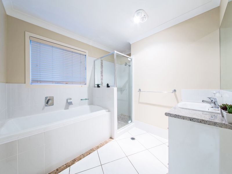 38 Huntly Place, Redland Bay QLD 4165