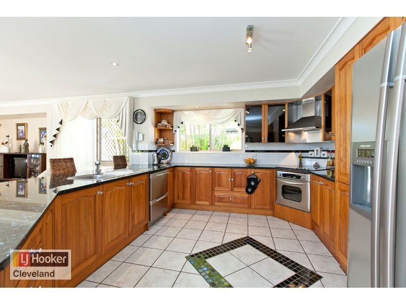 5 Caravel Court, Raby Bay QLD 4163