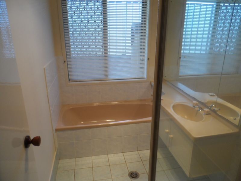 19 Yeovil Court, Alexandra Hills QLD 4161