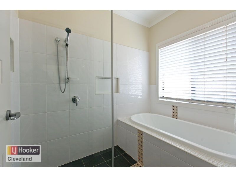 28 Waterville Drive, Thornlands QLD 4164