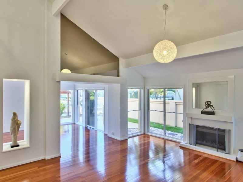 101 Masthead Drive, Raby Bay QLD 4163