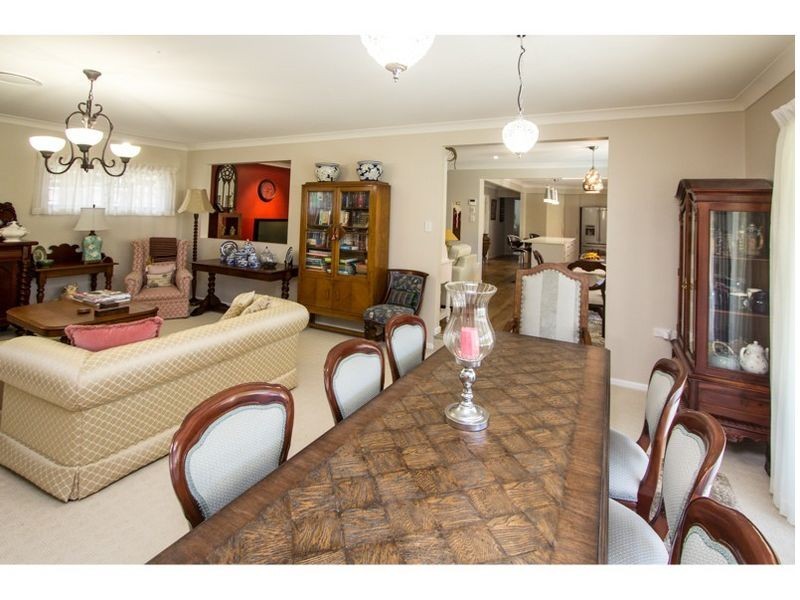 28 Peel Street, Redland Bay QLD 4165