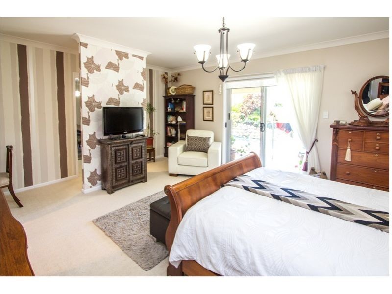 28 Peel Street, Redland Bay QLD 4165