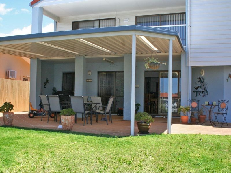 11 Anchorage Drive, Raby Bay QLD 4163
