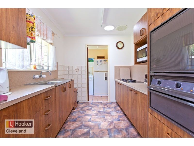 30 Ruth Street, Birkdale QLD 4159