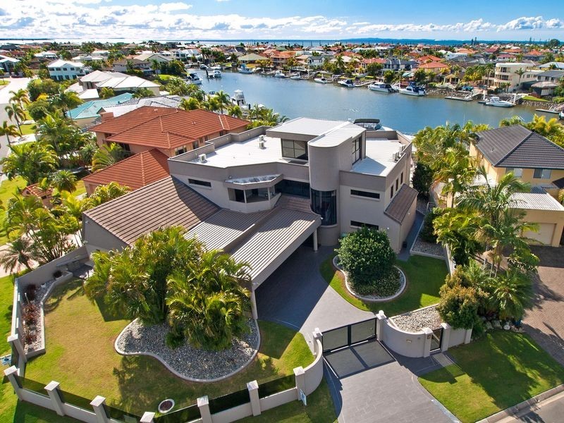 8 Sommersea Drive, Raby Bay QLD 4163