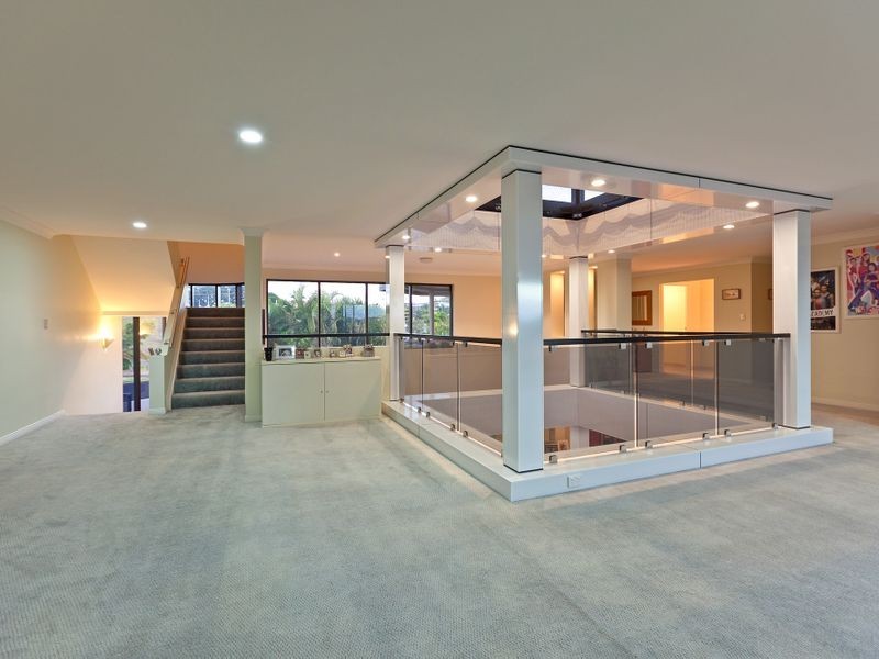 8 Sommersea Drive, Raby Bay QLD 4163