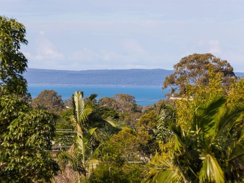 13 Falcon Avenue, Thornlands QLD 4164