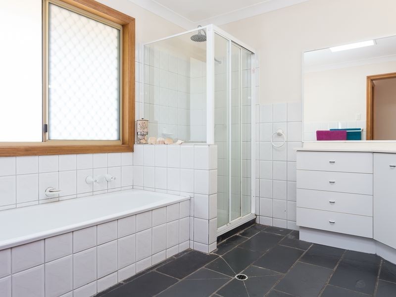 13 Falcon Avenue, Thornlands QLD 4164