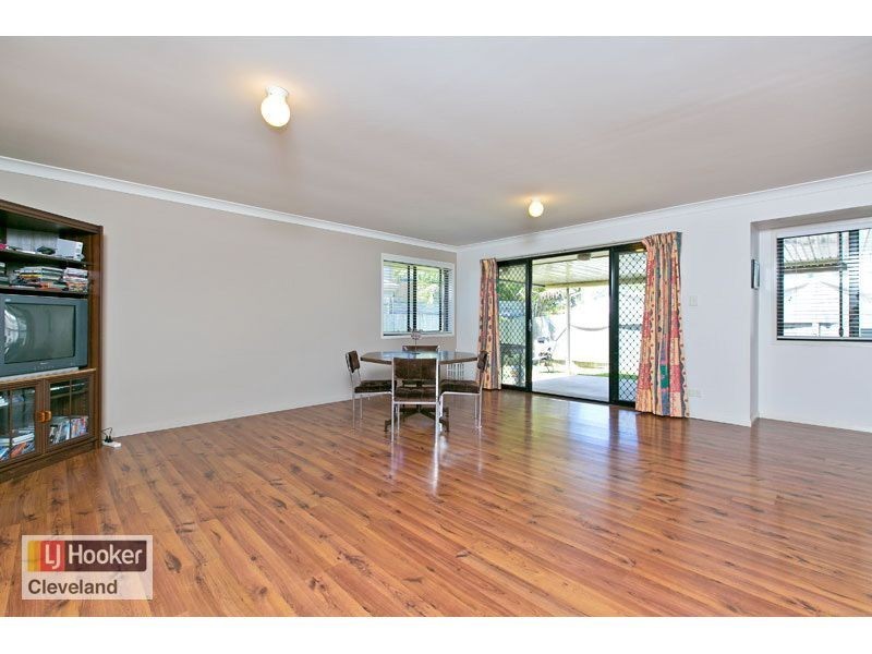 12 Caswell Crescent, Redland Bay QLD 4165