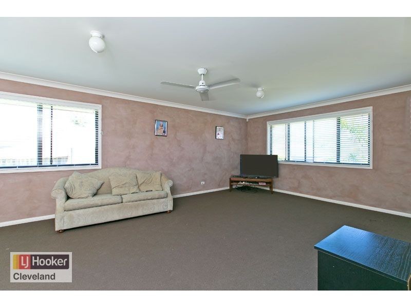 12 Caswell Crescent, Redland Bay QLD 4165